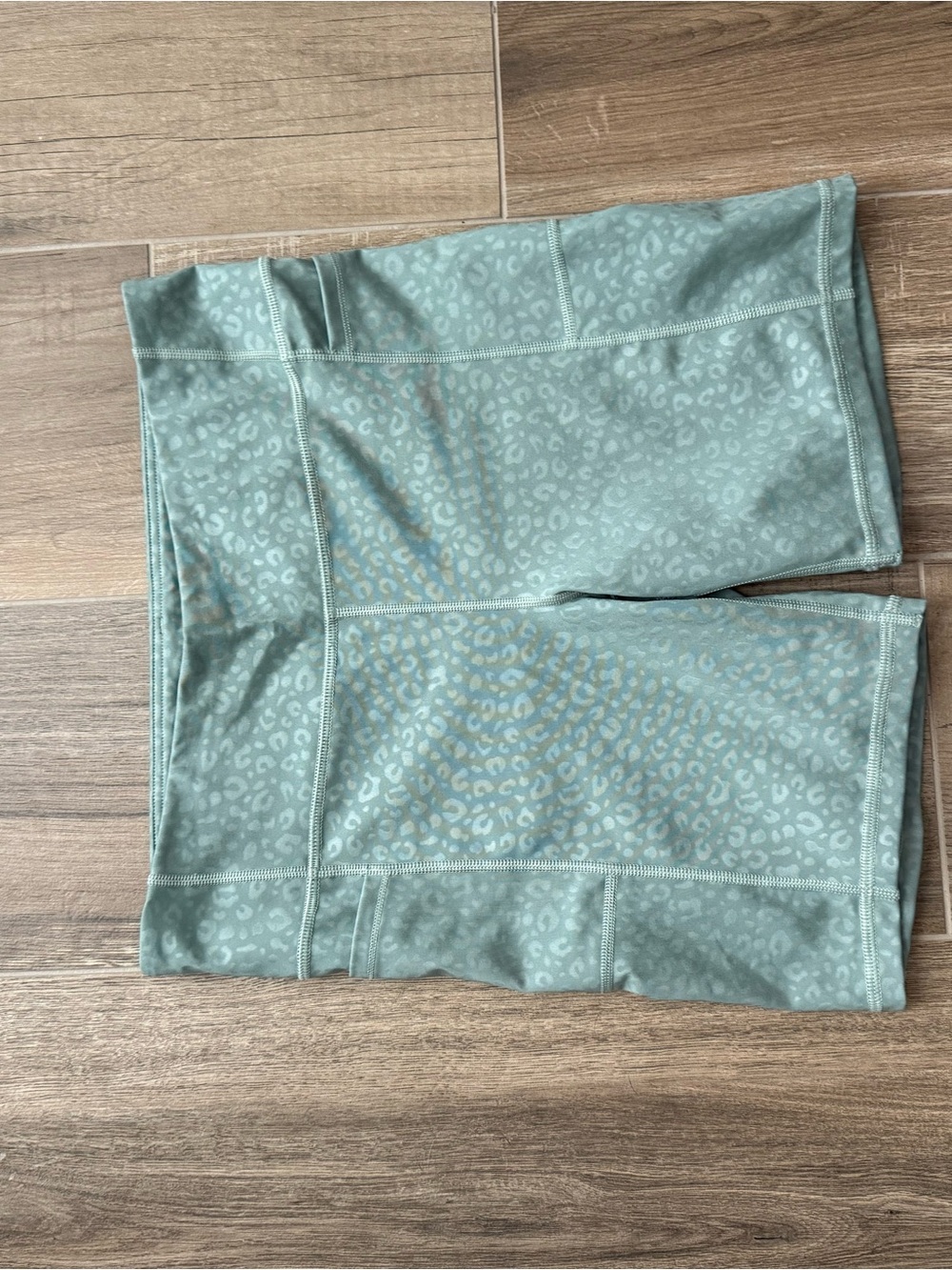 GAP Leopard Print Yoga Shorts
